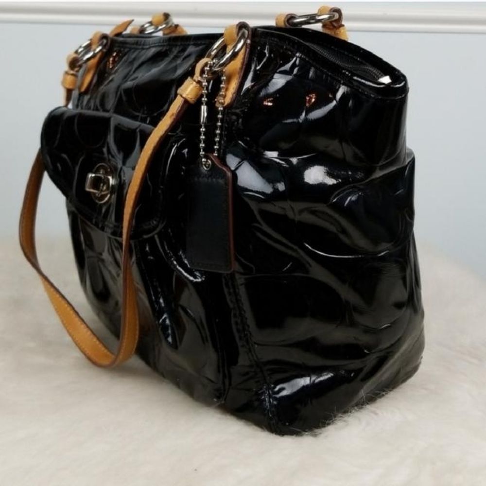 Authentic Preloved Coach F14663 Leah Patent Leather Tote - Picture 3 of 9